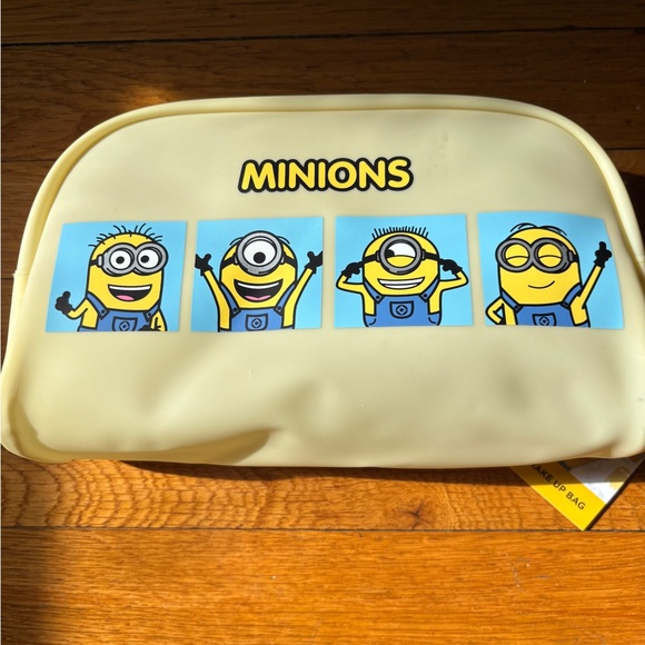Bioworld Handbags - Minions Yellow Cosmetic Bag